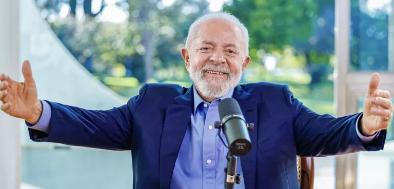 Datafolha aponta maior aprovação de Lula e queda na rejeição