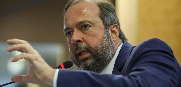 Possível caducidade da Enel SP será avaliada em processo ainda não aberto pela Aneel, diz Alexandre Silveira