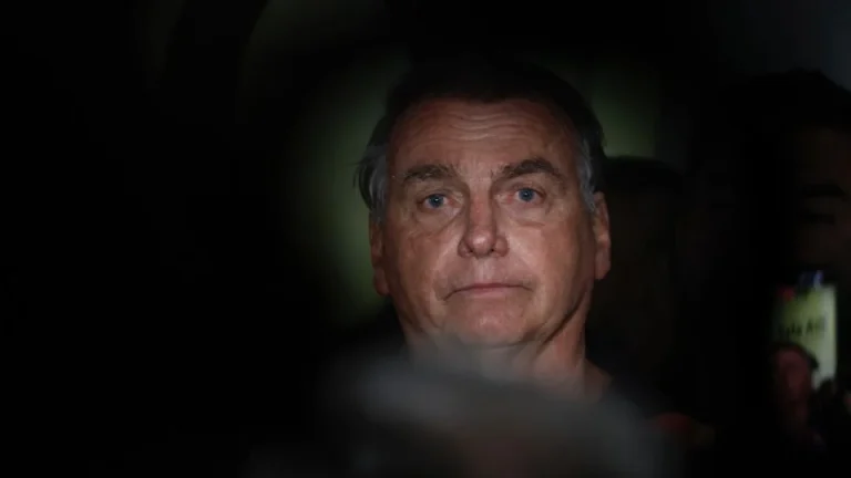 Fuga anunciada: Bolsonaro diz que pode fugir para alguma embaixada se tiver prisão decretada