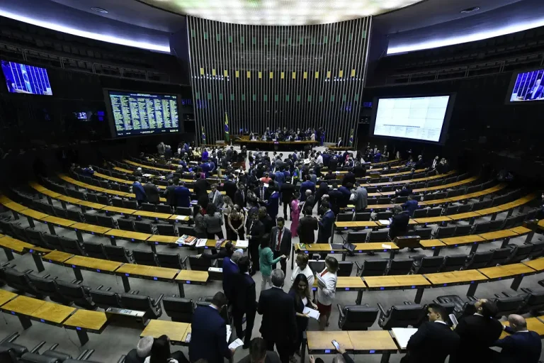 Bancada ruralista resiste à isenção de tarifas para a importação de alimentos