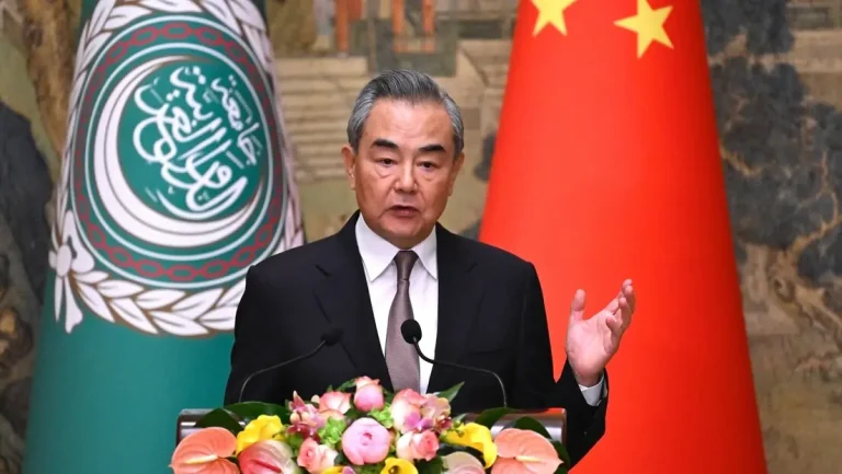 China alerta: ataque de Israel ao Irã pode ter “consequências catastróficas”