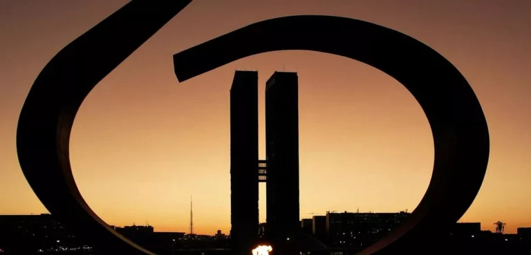 Pesquisa Atlas: 63% dos brasileiros não têm “nenhuma” confiança no Congresso Nacional