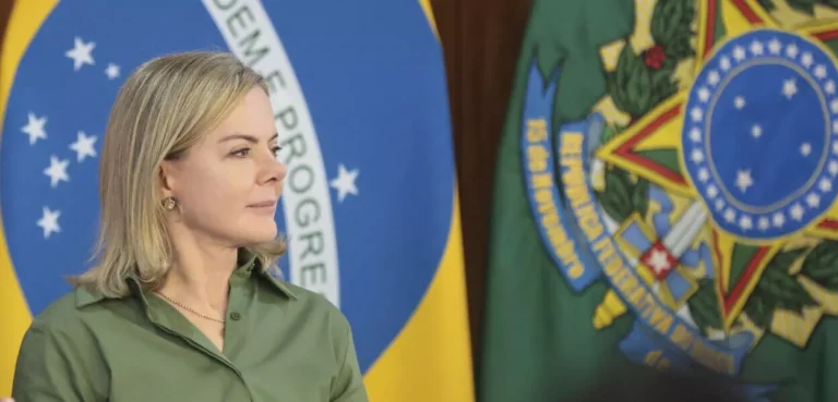 Gleisi: ‘estamos dispostos a negociar com os EUA, mas não recuaremos na defesa da soberania’