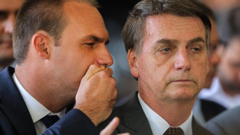 Empresariado rompe com Bolsonaro após tarifaço de Trump: “Rifa o Brasil por interesses pessoais”