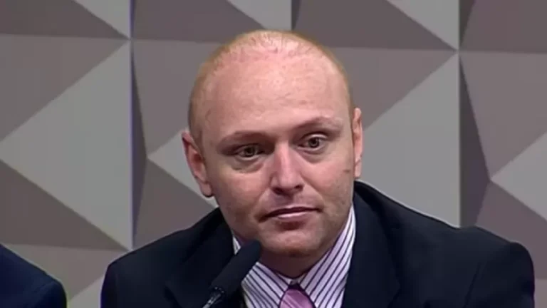 Piada pronta: Walter Delgatti planeja lançar plataforma de bets com Robinho após saída da prisão