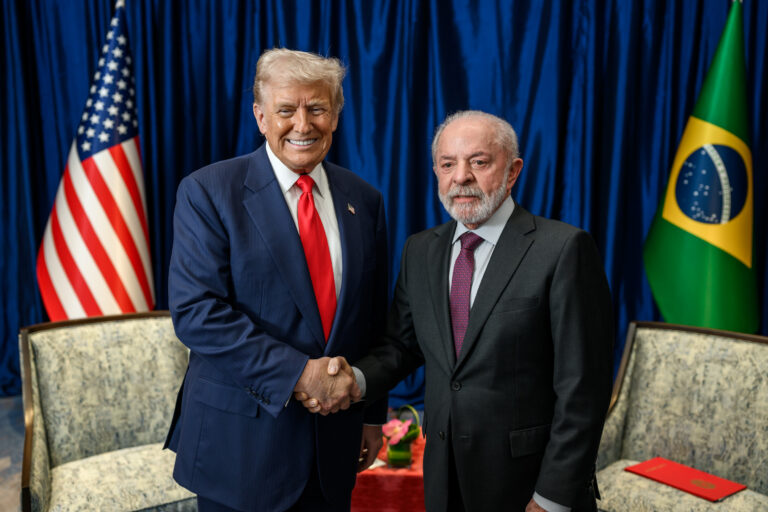 Casa Branca publica foto de Lula e Trump: ‘grande honra estar com o presidente do Brasil’