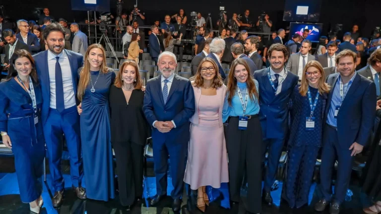 VIDEO SBT conseguiu reunir a República num ambiente de paz e distensão política