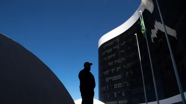 Perícia inconclusiva de áudio de candidato expõe desafio da IA na eleição