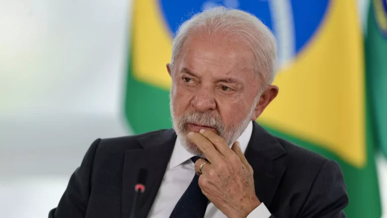 Com Lula forte no 1º turno e empatado no 2º, pesquisa Atlas aponta disputa acirrada em 2026