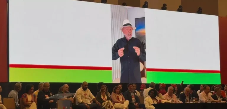 ‘Serei presidente outra vez’, afirma Lula na abertura do Congresso do PT