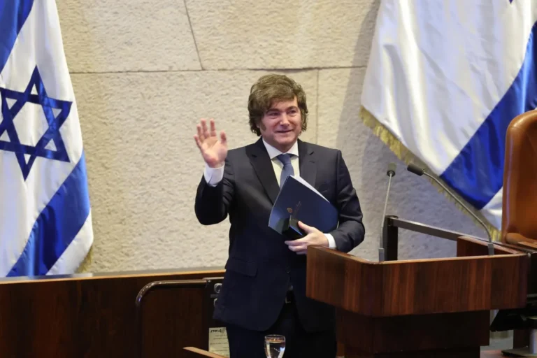 Carne de burro ganha espaço na Argentina e senadora de Milei diz que é “plato fino”