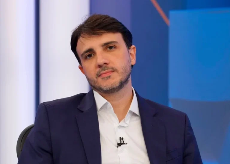 Toffoli suspende Renan Santos em debates, propaganda na TV e veta verbas do fundo eleitoral